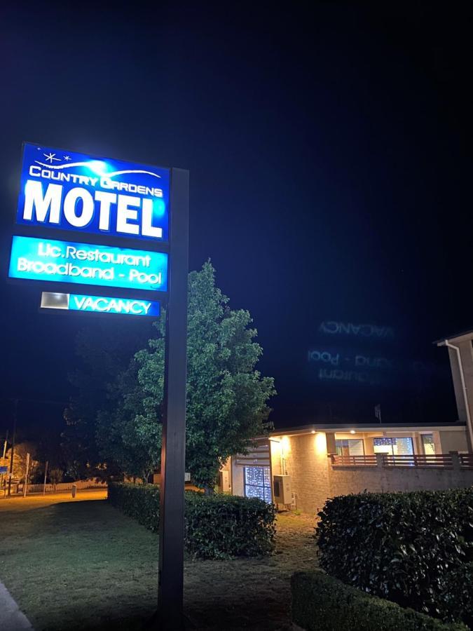 Country Gardens Motel Coonabarabran Ngoại thất bức ảnh