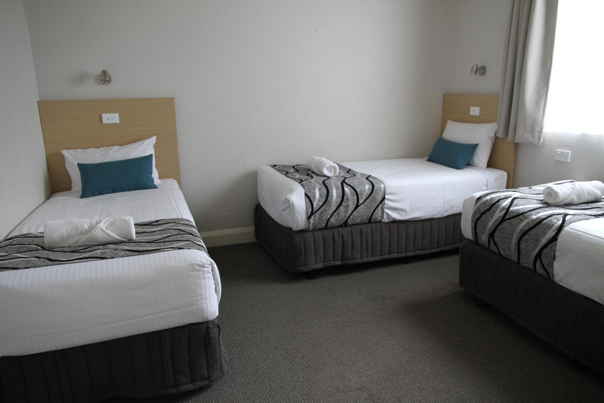 Country Gardens Motel Coonabarabran Ngoại thất bức ảnh